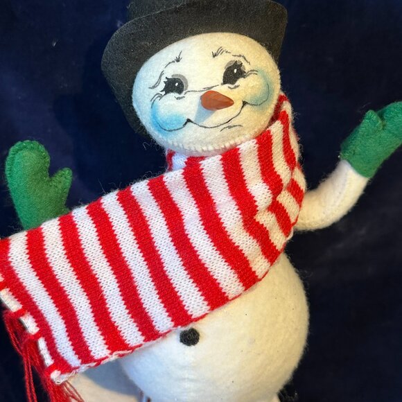 Annalee Mobilitee Snowman Skier Figurine 2003 Candy Cane Skis - Picture 8 of 9